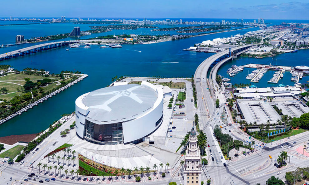 Waldorf Astoria Miami skyline and ocean view